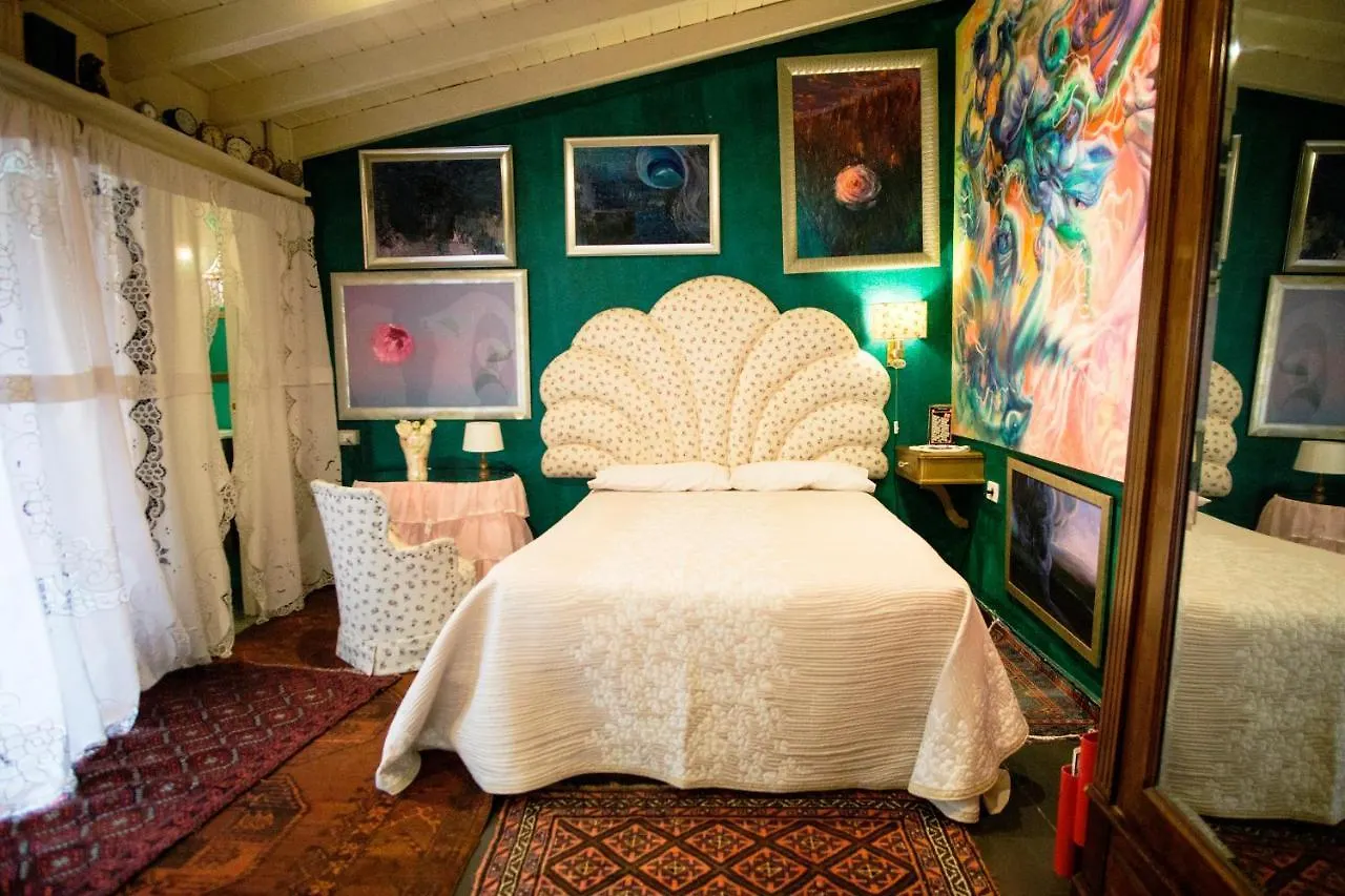 Casa Luminosa Bed & Breakfast Bocacangrejo 3*,  Spain